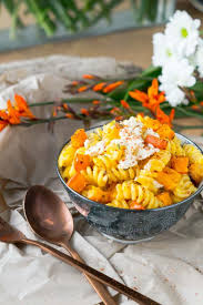 Pasta Mit Gebackenem Hokkaido Kurbis Und Feta Einfach Rezept Kurbis Rezepte Vegetarisch Hokkaido Kurbis Rezept Kurbis Pasta