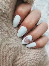My nails are quite brittle, so i understand the battle of not being able to grow them out. 70 Simple Nail Design Ideas That Are Actually Easy Unhas Bonitas Unhas Douradas Unhas Exoticas