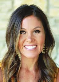 Jami Leonard's Instagram, Twitter & Facebook