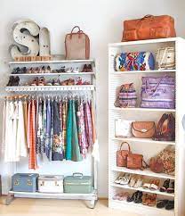 Kleines schlafzimmer einrichten 20 einrichtungsideen tricks. 404 Not Found Schrank Ideen Begehbarer Kleiderschrank Kleiner Raum Schlafzimmer Aufbewahrung