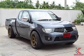 mitsubishi triton 2 5