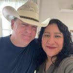 Elizabeth Gilpatrick's Instagram, Twitter & Facebook