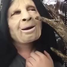 I laugh way to hard everytime I see this...its old but 😅