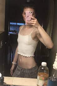I used to be so self-conscious of my small boobs, but now I love not having  to wear a bra! : r/smallbooblove
