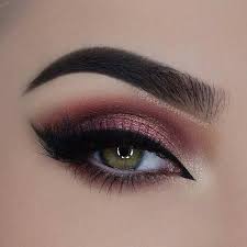 31 Pretty Eye Makeup Looks For Green Eyes 22 Coppery Red Eye Makeup Look Pretty Eye Makeup Make Dumanli Goz Makyaji Makyaj Rehberi Goz Makyaji Rehberleri