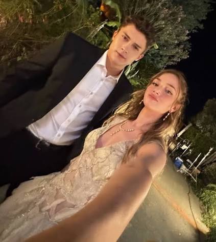 تشاغان ايفه و جيرين ايوريك من كواليس مسلسل في السابعة عشر ♥️