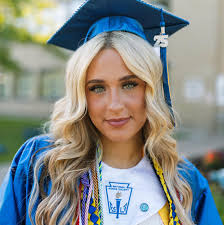 Lynda Newsome Crouse