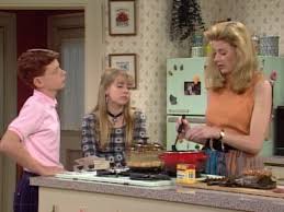 Eine konkrete handlung ist ebenfalls noch unklar. Clarissa Explains It All Tv Series 1991 1994 Imdb