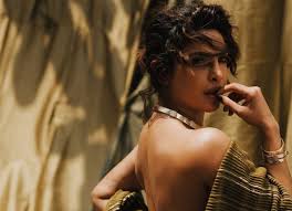 Potret Cantik Priyanka Chopra, Istri Nick Jonas yang Bikin Bucin : Okezone  Women