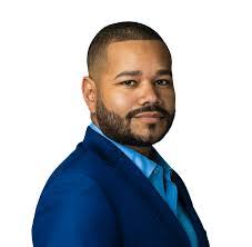 Shawn Elledge's Instagram, Twitter & Facebook