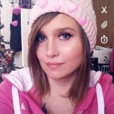 Alisa Lamb's Instagram, Twitter & Facebook