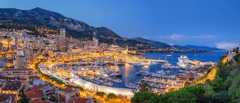 Monaco ville bölgesinde tabelalar fransızca ve monako dili olarak yazılmıştır. Monaco S Best Ports And Marinas Marina Reservation