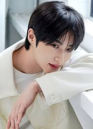 Byeon WooSeok as a presenter at the 2025 K-World Dream Awards — #변우석  #ByeonWooSeok #ByeonWooSeokPh