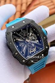 Tam bir saat tutkunu olan acun ilıcalı doğum gününde kendisine 2 milyon tl'lik saat aldı. Richard Mille Rm12 01 Tourbillon Dovme Karbon Mavi Silikon Kordon