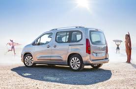 2019 Yeni Kasa Opel Combo Turkiye Fiyati Ve Donanimlari Oto Kokpit Peugeot Volkswagen Otomatik Sanziman