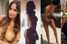 Barbie, que hoy es la tapa de revista gente, confesó además. El Descuido Hot De Barbie Velez Las Confesiones De Monaco Y Dos Famosas Encienden Las Redes Tv La Voz Del Interior