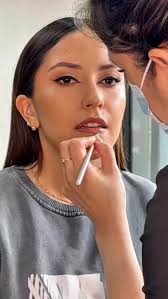 ✨ En LAstudio, cada detalle está pensado para resaltar lo mejor de ti 💫 No  se trata solo de un maquillaje bonito, sino de una transformación que se  siente desde adentro 💄💖, Esa seguridad que ilumina ...
