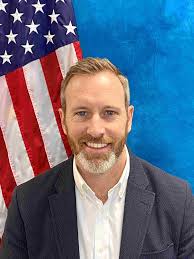 Jonathan Kerr's Instagram, Twitter & Facebook