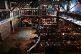 Best dining in spring, texas gulf coast: Dosey Doe Big Barn