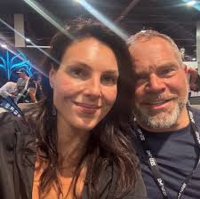 I've been a competitive powerlifter for 4 years and my bench is 380. I've  finally broken free from a 1.5 plateau this past year, making rapid  progress. Unfortunately, with that I've been