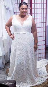 Romantic Lace Plus Size Bridal Gown With Detachable Sleeves Seline Studio Levana Plus Size Wedding Gowns Lace Mermaid Wedding Dress Bridal Fashion Week