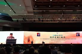Pada umumnya, budidaya kelapa sawit dilakukan dengan sistem monokultur. Buka Konferensi Kelapa Sawit Wapres Ma Ruf Amin Dorong Mentan Lakukan Peremajaan Kebun Ekonomi Bisnis Com