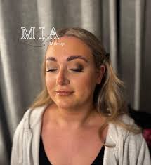 FIONA🩶 Key products: @narsissist Light Reflecting Foundation @fentybeauty  FU$$Y Lip Gloss @plouise_makeup_academy Pretencious Peach Base for Blush  @anastasiabeverlyhills Foundation Stick for Cream Bronzer @peachesmakeup  Feline Liner @poundlashes ...