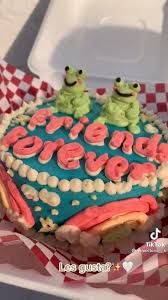 Korean lunch box cake frog. Frog Korean Lunchbox Cake Video In 2021 Cake Decorating Tips Cake Box Cake Recipes