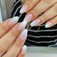 Baby Boomer Nails Here S The 411 On The French Mani Remix Baby