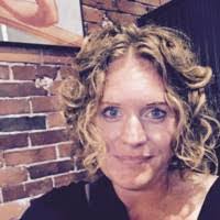 Lindsay Ethridge's Instagram, Twitter & Facebook