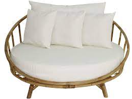 There are 4 seats to this piece and they all can. Zew Bamboo Round Patio Daybed