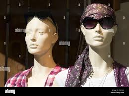 Primo piano del manichino femmina teste in hijab Foto stock