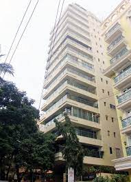 Kareena Kapoor Kareena Kapoor Moved In With Actor Husband Saif Ali Khan In His Bandra Apartment In Fortune Heights Aft Celebrity Houses My Dream Home Building
