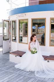 Maybe you would like to learn more about one of these? Mit Oder Ohne Schleier Wissenswertes Und Tipps Zum Brautschleier