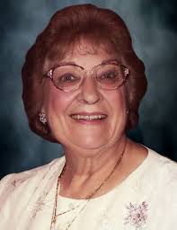 Rae Roe's Instagram, Twitter & Facebook