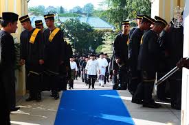 通知 ⚠️ 15/10/2018 （星期一） 为hari hol almarhum sultan iskandar johor 柔佛苏丹祭日 Hrh Crown Prince Of Johor On Twitter Hm Sultan Of Johor And Hrh Crown Prince Of Johor Visit Royal Mausoleum In Respect Of Hari Hol Almarhum Sultan Iskandar Https T Co 0segcusdnf