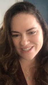 Karen Hennigan's Instagram, Twitter & Facebook