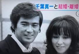 千葉真一さんは、昔からそして今でも大ファンです。 でも最後のシーン、露骨な燃えよドラゴンのマネ、 これはいただけない、千葉ちゃんも嫌だったに違いないが 監督か脚本家の要望で折れたのだろう。 同時に、日本のアクションスターが çœŸç€¬æ¨¹é‡Œã®å­¦æ­´ å‡ºèº«å¤§å­¦é«˜æ ¡ã‚„ä¸­å­¦æ ¡ã®åå·®å€¤ã¨çµŒæ­´ èŠ¸èƒ½äººæœ‰åäººå­¦æ­´åå·®å€¤ Com