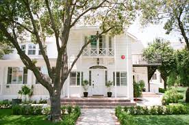 Meet the owners and managers, and learn more about their businesses. Lombardi House Central La Los Angeles California United States Hollywood Venue Report