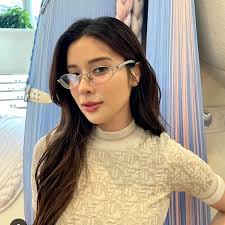 Gentle Monster Jennie Barrette 02（RAMI wore the "Jennie