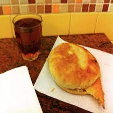 The burgesses of ipswich are also so called. Cinque E Cinque Con Spuma Bionda L Ideale Picture Of Torteria Da Gagarin Livorno Tripadvisor