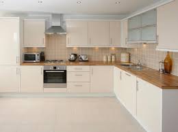 No matter how well your kitchen flooring functions, you still want it to look good. Tiles Laminate Or Luxury Vinyl Which Kitchen Flooring Option Is Best For Your Home South Wales Argus
