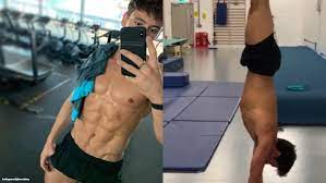 Jan 04, 2021 · tom daley bio tom daley 💦 i dive 💦 ambassador athlete for @adidas youtube/xeculcy7uya instagram handle @tomdaley instagram followers 2,100,000 9. You Might Poke An Eye Out Watching Tom Daley Practice Gymnastics