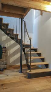 Escalier Bistrot Belle Epoque Quart Tournant Bois Et Metal A Nantes En 2020 Escalier Escaliers Metal Bois Metal