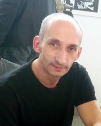 Adrian Barbu: “Eu, cu poveştile şi personajele mele, cu sufletul şi visele  mele topite şi decantate în grafit, tuş şi culoare…”