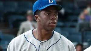 Chadwick Boseman Tampil di Film 21 Bridges, Ini 5 Fakta Menarik Sang Aktor 