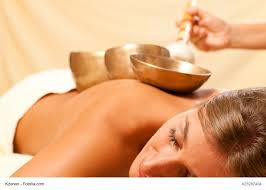 Perfekt Um Blockaden Zu Losen Die Vitalcenter Schiestl Klangschalenmassage Wir Bringen Dich Wieder In Perfekte Harmon Holistic Healing Singing Bowls Healing