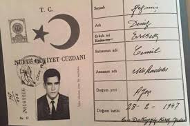 Ve ben 24 yasındayken kendimi türkiye'nin bağımsıziığına armağan etmekten onur duyuyorum. Deniz Gezmis 74 Yasinda