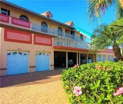 Myers, in lee county florida. 1614 Beach Pkwy Ph 14 Cape Coral Fl 33904 Mls 218065436 Redfin