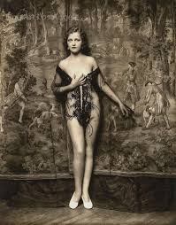 Alfred Cheney Johnston Photo, Ziegfeld Girl With Light Wrap, 1920-30s |  Vintage Photo Print | Vintage Nude | Vintage Photograph - Etsy